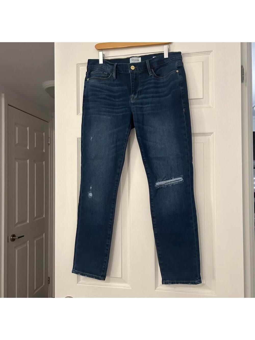 FRAME Le Garçon distressed jeans size 28